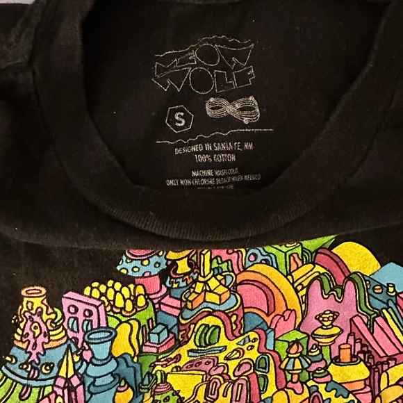 Meow Wolf t-shirt - Picture 6 of 6